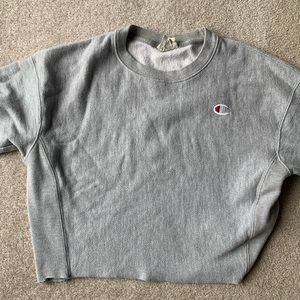 Champion Cropped Crew Neck- Women's